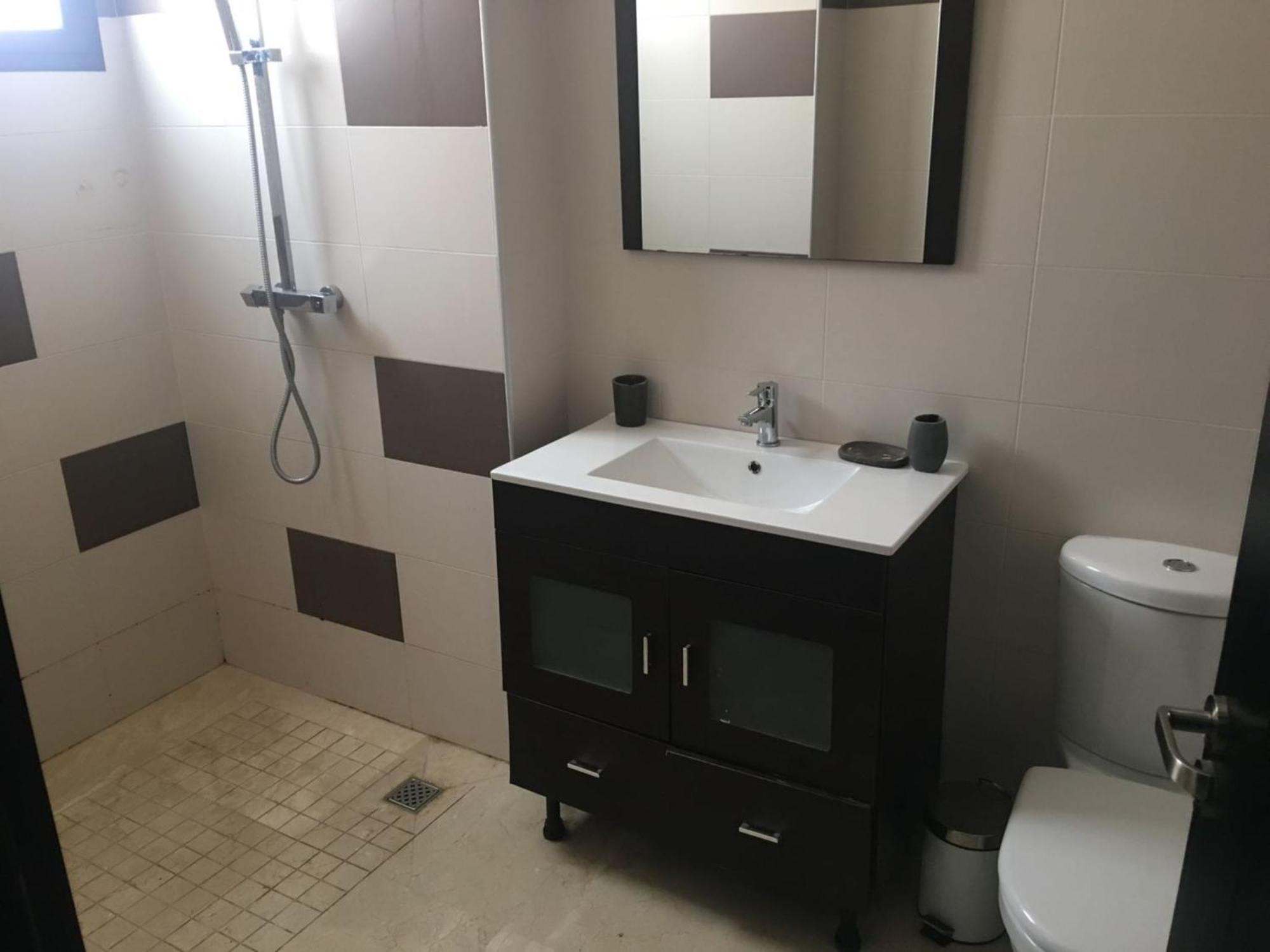 Wonderful With 6 Bedrooms And Pool T62025