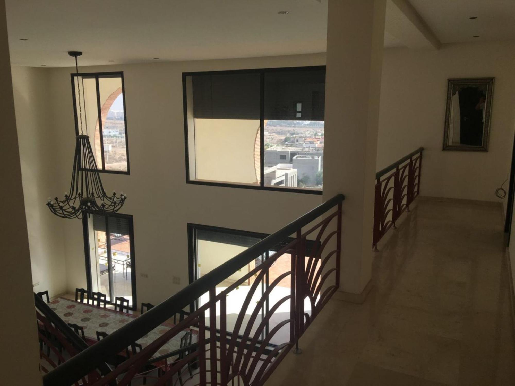 Wonderful With 6 Bedrooms And Pool T62025 *